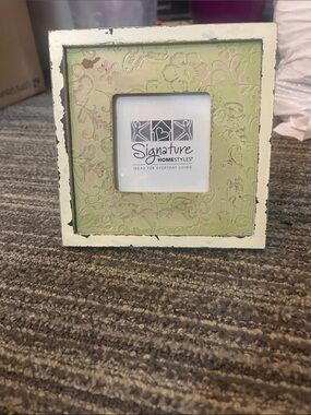 Green & Cream Textured Photo Frame